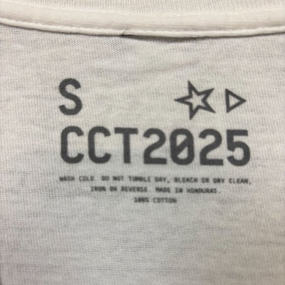 Beyoncé Golden Crown Cowboy Carter T-shirt size small - Picture 4 of 4